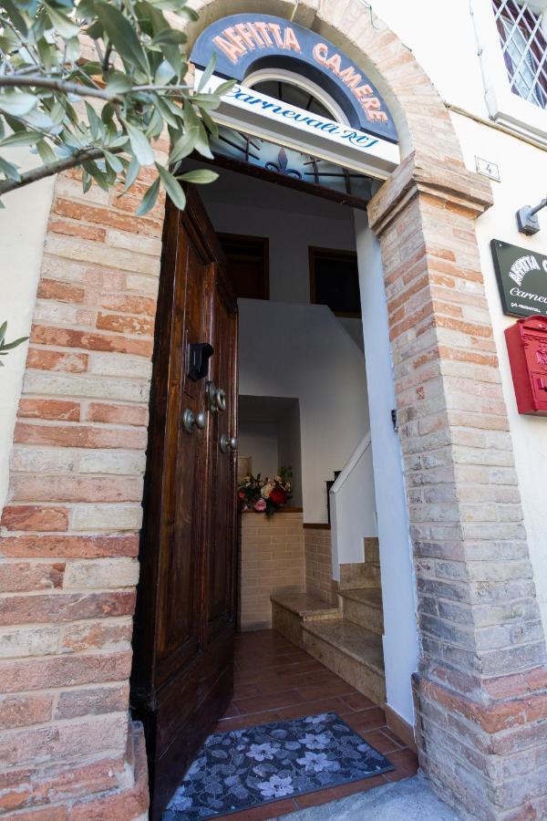 Affittacamere Carnevali Mj Loreto Exterior photo